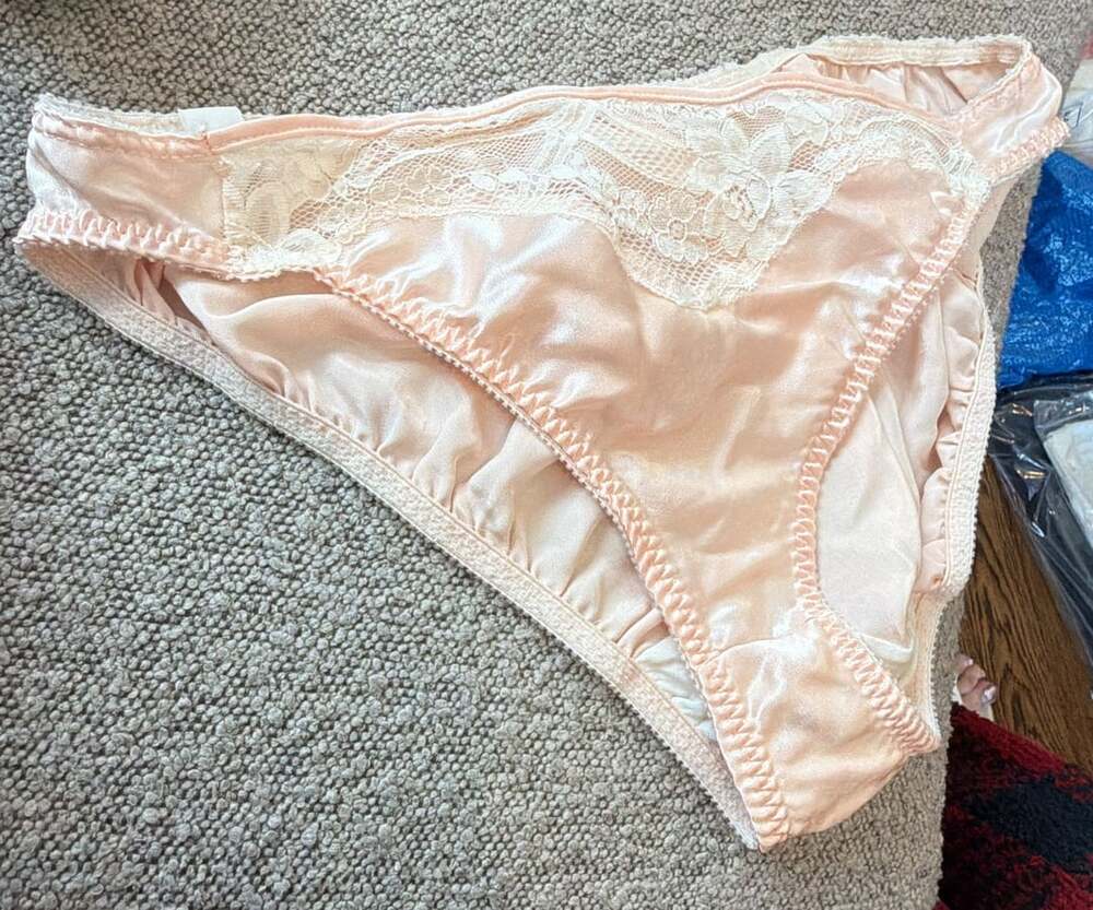 Valentino Intimo Vintage Satin and Lace Bikini Panties size L light pink color